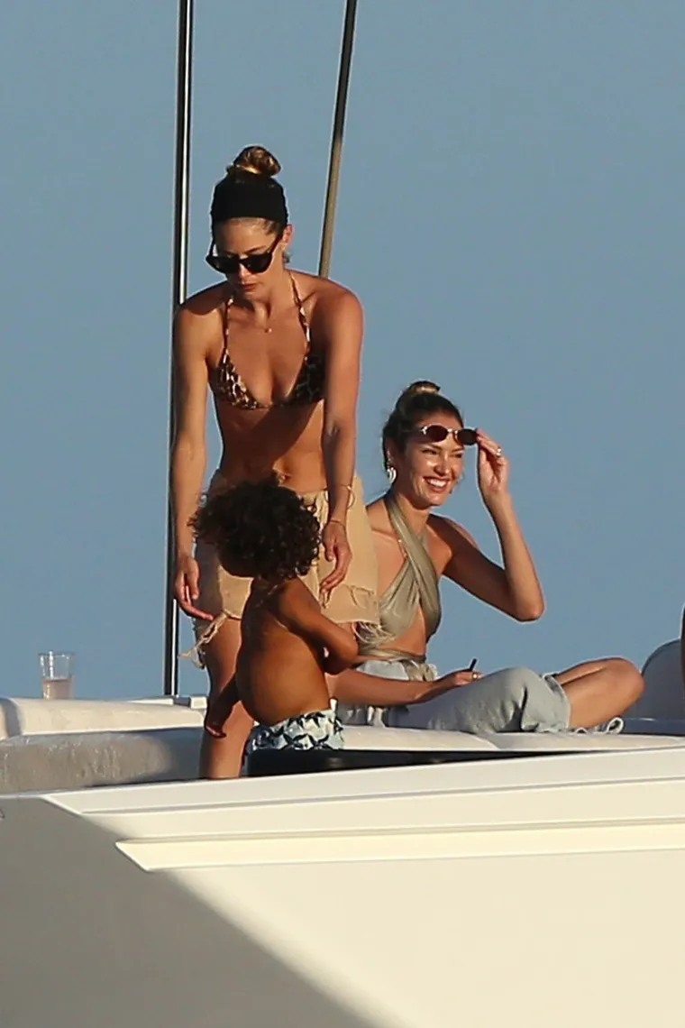 BIV&Scaron;A ANĐELICA UŽIVA U ŽIVOTU: Jahta, jet ski i bikini s leopardovim uzorkom su nekad sve &scaron;to vam treba