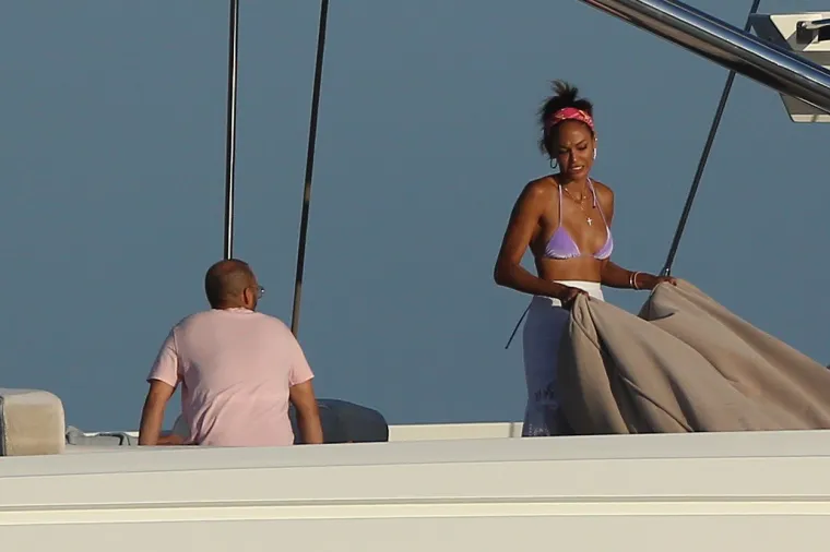 BIV&Scaron;A ANĐELICA UŽIVA U ŽIVOTU: Jahta, jet ski i bikini s leopardovim uzorkom su nekad sve &scaron;to vam treba