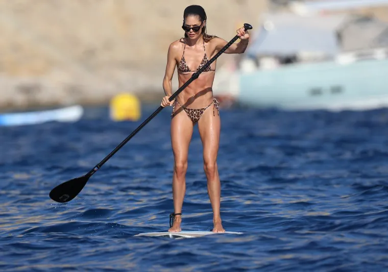 BIV&Scaron;A ANĐELICA UŽIVA U ŽIVOTU: Jahta, jet ski i bikini s leopardovim uzorkom su nekad sve &scaron;to vam treba