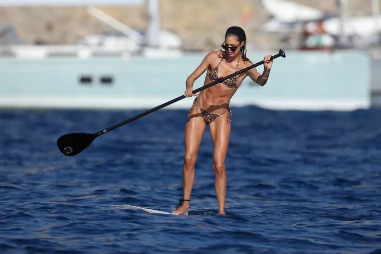 BIV&Scaron;A ANĐELICA UŽIVA U ŽIVOTU: Jahta, jet ski i bikini s leopardovim uzorkom su nekad sve &scaron;to vam treba