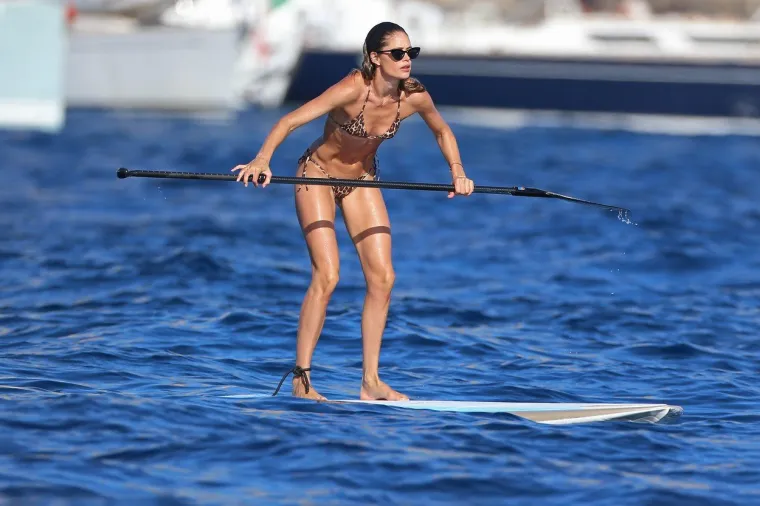 BIV&Scaron;A ANĐELICA UŽIVA U ŽIVOTU: Jahta, jet ski i bikini s leopardovim uzorkom su nekad sve &scaron;to vam treba