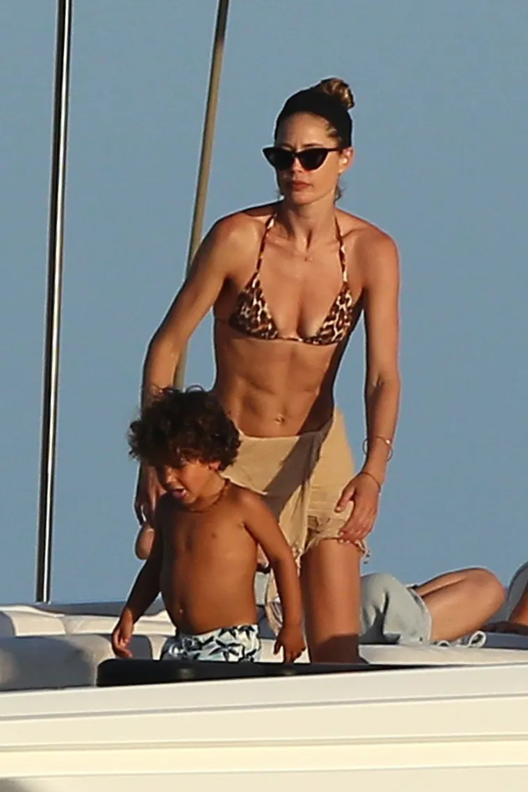 BIV&Scaron;A ANĐELICA UŽIVA U ŽIVOTU: Jahta, jet ski i bikini s leopardovim uzorkom su nekad sve &scaron;to vam treba