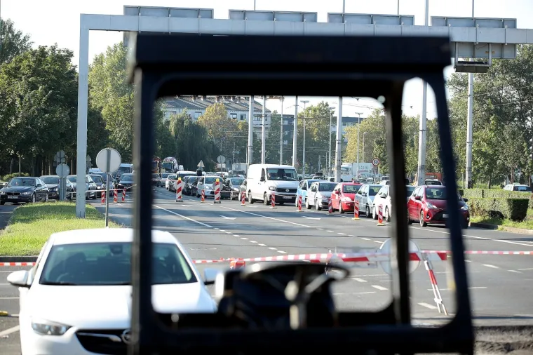 Ogromne gužve u Zagrebu: Počeli radovi na Držićevoj aveniji, vozači držite se!