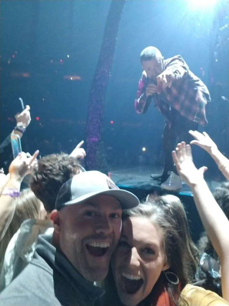 HTIO SI GENIJALNU FOTOGRAFIJU? E, NE MOŽE! Uletjeli su im u kadar, uništili fotku, a nas nasmijali do suza