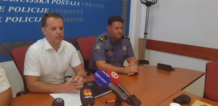 Zaplijenjeno je oko pola kilograma kokaina te 35 grama heroina