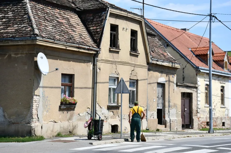 Sisak podsjeća na horor film! Sve je vi&scaron;e napu&scaron;tenih i oronulih zgrada