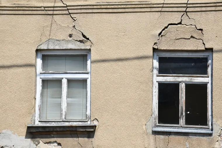 Sisak podsjeća na horor film! Sve je vi&scaron;e napu&scaron;tenih i oronulih zgrada