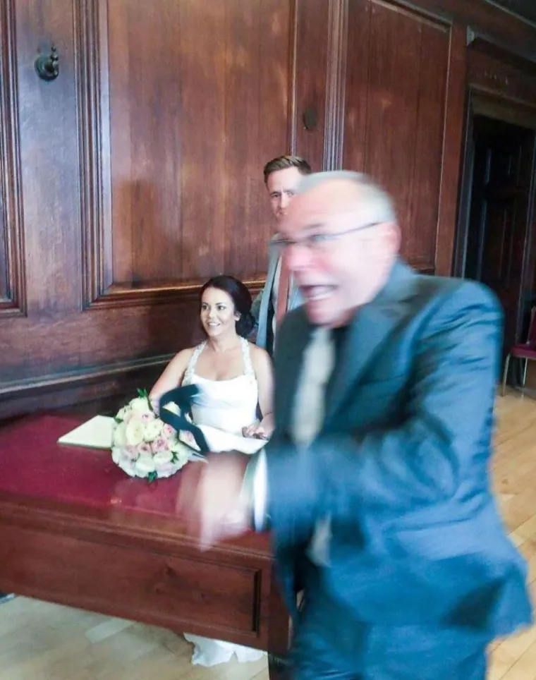 Photobomb = užas, photobomb na slici vjenčanja = kriminal: 25 ˝savr&scaron;enih˝ slika s vjenčanja