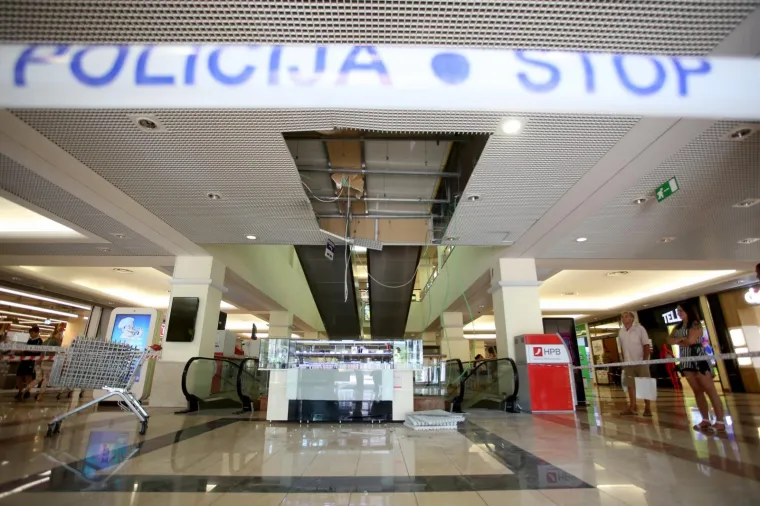 Drama u Rijeci: Žena propala kroz strop u shoping centru