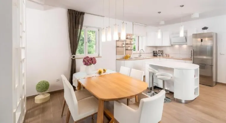 Fotografije lažnog luksuza: Ovako izgleda vila za koju su francuski turisti izdvojili 47.500 kuna!