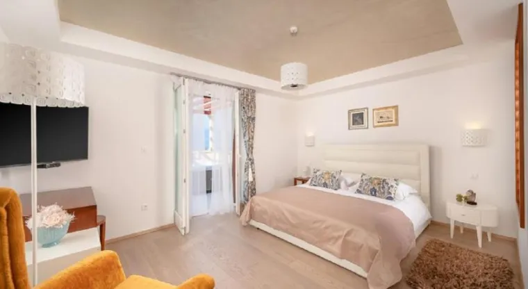 Fotografije lažnog luksuza: Ovako izgleda vila za koju su francuski turisti izdvojili 47.500 kuna!