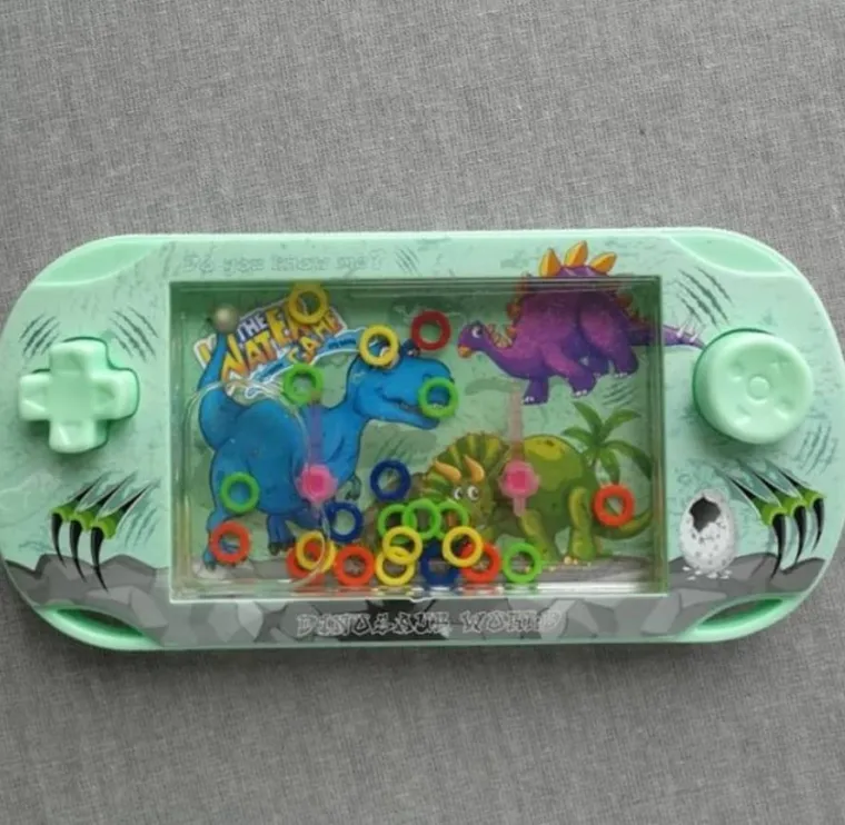 Ovo se zove zabava: 25 igara od kojih se nismo odvajali dokle god mama nije već 15. put zvala na ručak