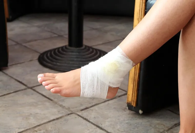 Gledali Crvenu zvezdu: Ovo je kafić u kojem su napadači tukli goste, vlasnici ozlijedili nogu