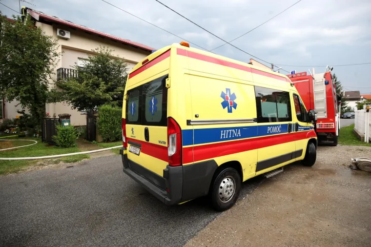 Nevrijeme protutnjalo Zagrebom, udar munje zapalio kuću: 'Kad je grunulo, zatresli su se prozori'