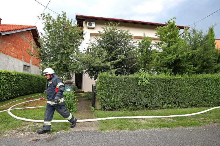 Nevrijeme protutnjalo Zagrebom, udar munje zapalio kuću: 'Kad je grunulo, zatresli su se prozori'