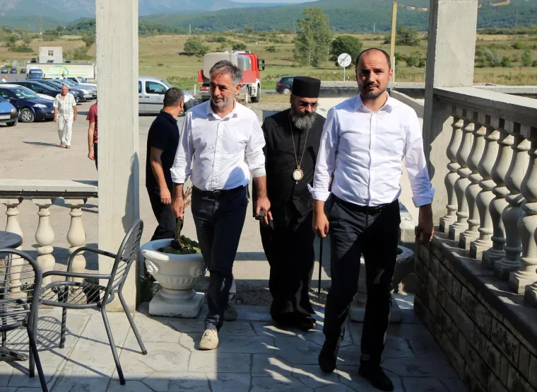 Pupovac stigao u Uzdolje gdje je u napadu ozlijeđeno petero ljudi: 'Ovo se nije događalo ni u poratnim vremenima'