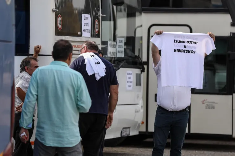 Stali autobusi, vozači upozorili: 'Imamo 3800 kuna plaću i sad se svi čude &scaron;to idemo van'