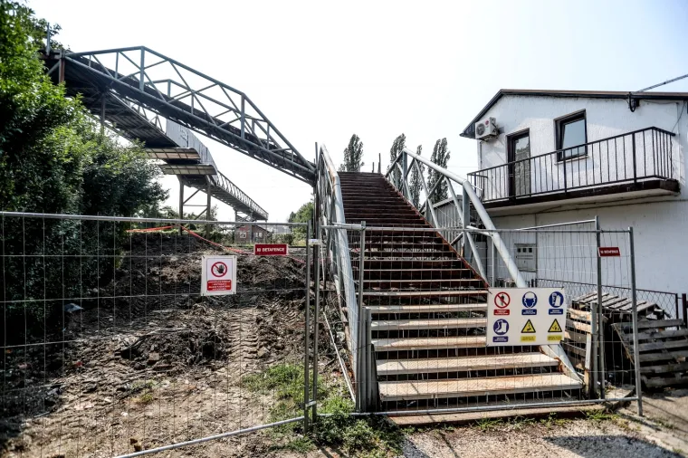 Zbog radova zatvoren pješački nathodnik preko pruge u zagrebačkoj Kustošiji