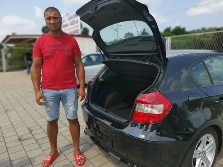 Prona&scaron;ao eksploziv u BMW-u: 'Bojim se jer su mi brata ubili'