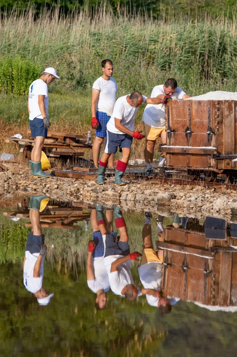 Tradicija stara 4000 godina: Počela berba soli u najstarijoj hrvatskoj, ali i europskoj solani