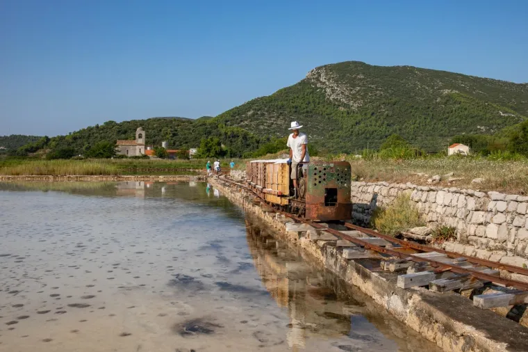Tradicija stara 4000 godina: Počela berba soli u najstarijoj hrvatskoj, ali i europskoj solani