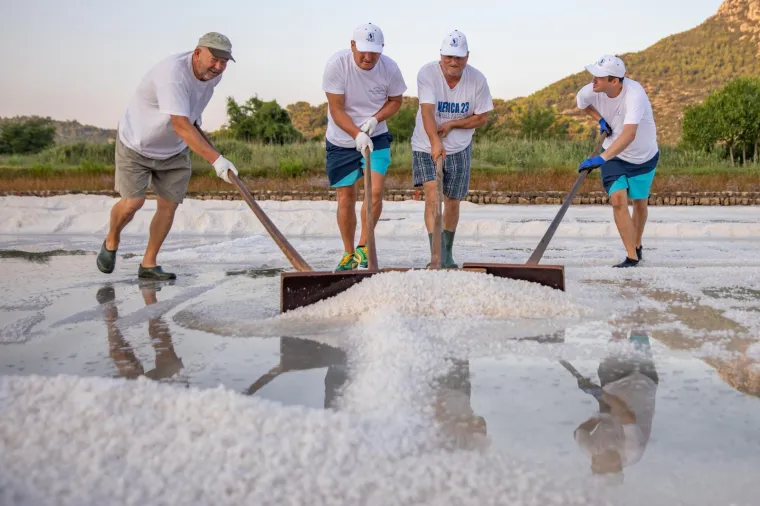 Tradicija stara 4000 godina: Počela berba soli u najstarijoj hrvatskoj, ali i europskoj solani