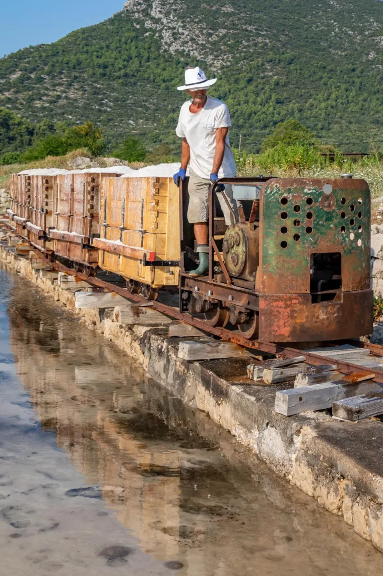 Tradicija stara 4000 godina: Počela berba soli u najstarijoj hrvatskoj, ali i europskoj solani