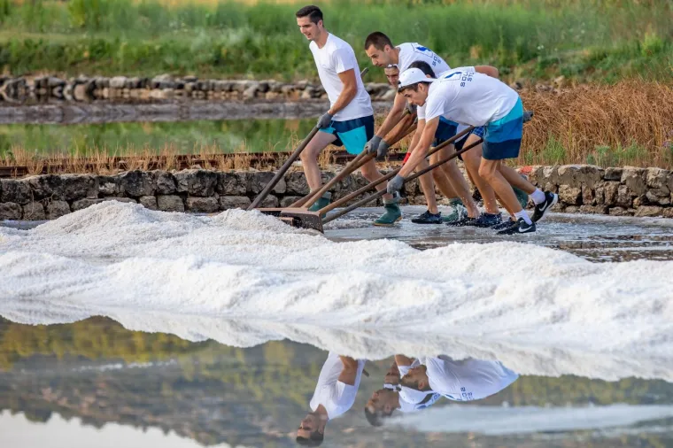 Tradicija stara 4000 godina: Počela berba soli u najstarijoj hrvatskoj, ali i europskoj solani