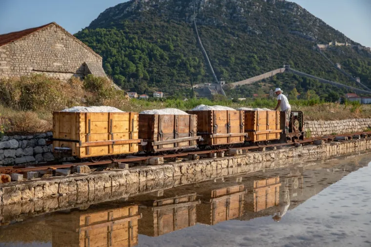 Tradicija stara 4000 godina: Počela berba soli u najstarijoj hrvatskoj, ali i europskoj solani