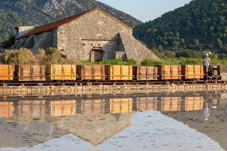 Tradicija stara 4000 godina: Počela berba soli u najstarijoj hrvatskoj, ali i europskoj solani