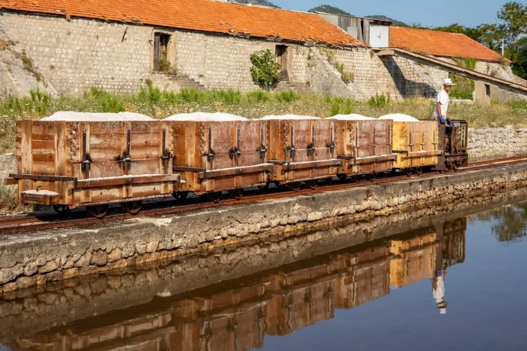 Tradicija stara 4000 godina: Počela berba soli u najstarijoj hrvatskoj, ali i europskoj solani