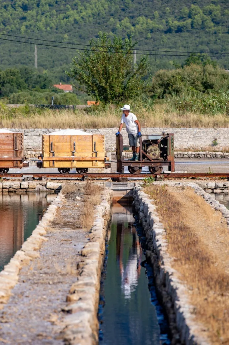 Tradicija stara 4000 godina: Počela berba soli u najstarijoj hrvatskoj, ali i europskoj solani