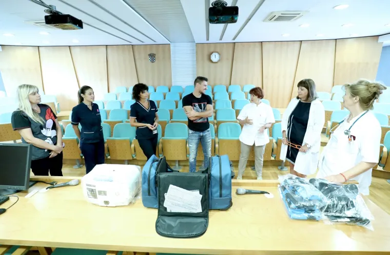 Nesebična gesta roditelja teško bolesne djevojčice Marle: Klaićevoj bolnici donirali prijekopotreban uređaj