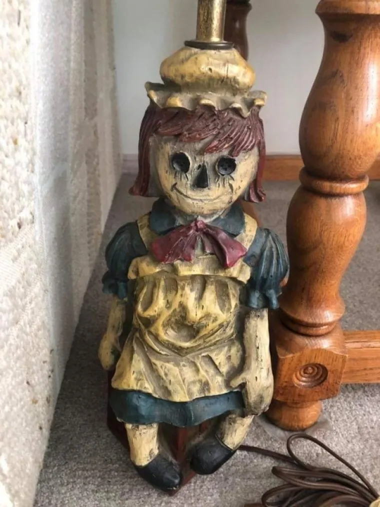 OVO SU NAJBIZARNIJE STVARI KOJE SE PRODAJU NA INTERNETU: Od većine njih imat ćete traumatične noćne more