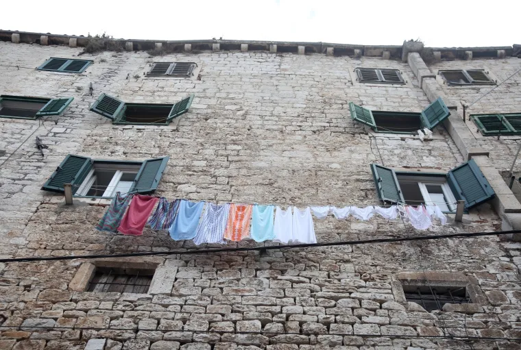 Šibenčani ne žele zabranu sušenja rublja na pročeljima