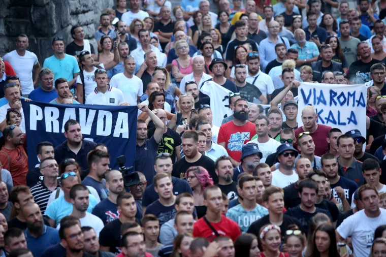 U Rijeci održan prosvjed potpore Matku &Scaron;kalameri: 'Danas on, sutra može biti netko drugi'