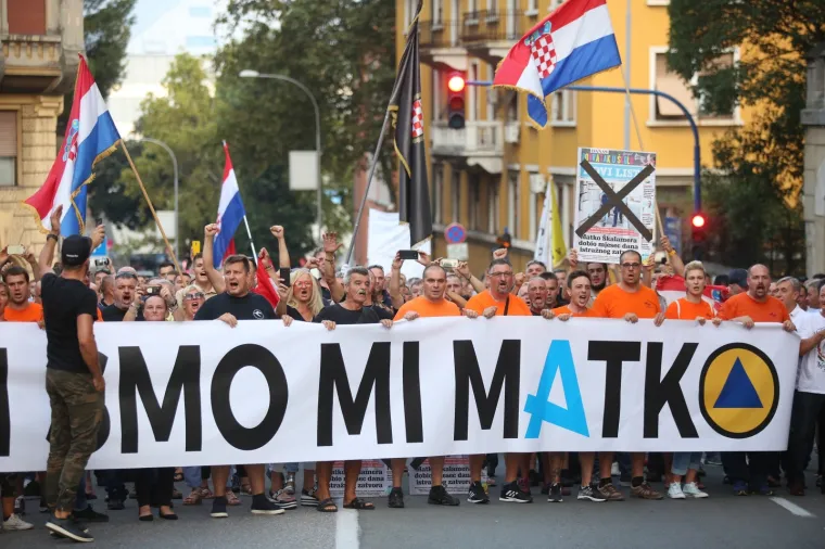 U Rijeci održan prosvjed potpore Matku &Scaron;kalameri: 'Danas on, sutra može biti netko drugi'