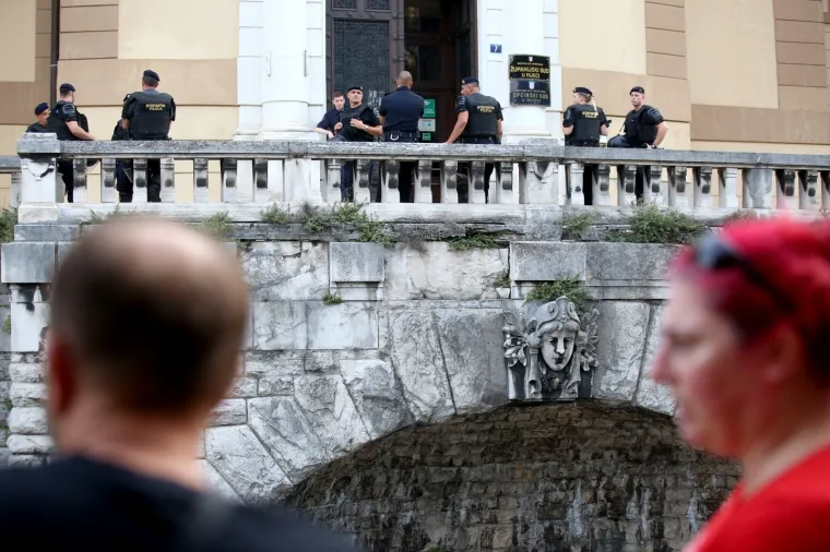 U Rijeci održan prosvjed potpore Matku &Scaron;kalameri: 'Danas on, sutra može biti netko drugi'