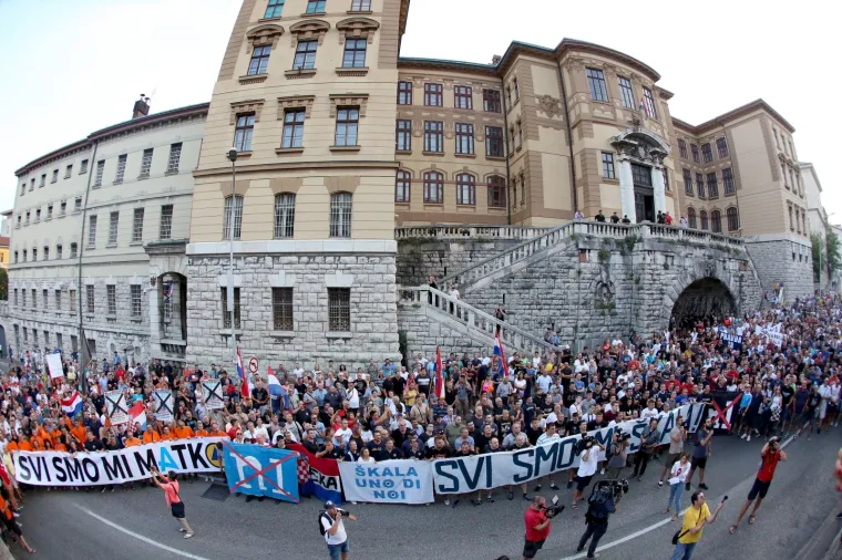 U Rijeci održan prosvjed potpore Matku &Scaron;kalameri: 'Danas on, sutra može biti netko drugi'