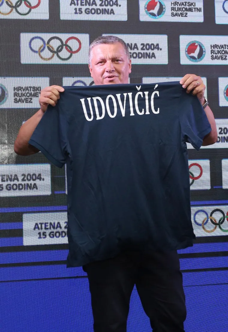 15 godina od osvajanja olimpijskog zlata u Ateni: Rukometa&scaron;i se okupili i prisjetili velikog slavlja