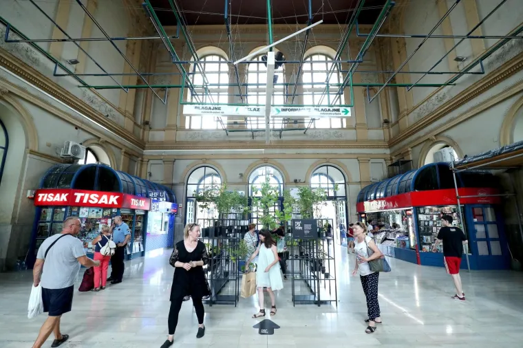Na Na zagrebačkom Glavnom kolodvoru organizirana akcija 'Plant for future'