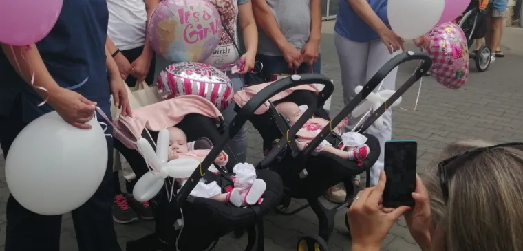 Prizor od kojeg zastaje dah: Valentina i Kristina prvi puta zaspale u svojim krevetićima