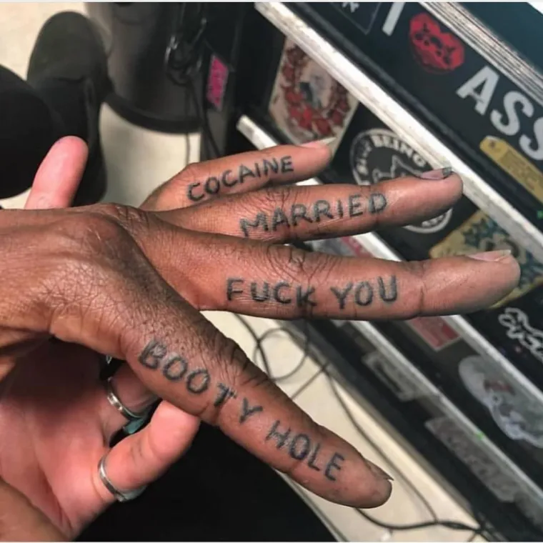 ZNAJU LI OVI LJUDI DA SU TETOVAŽE TRAJNA STVAR Ovakav užas ne viđa se dva puta