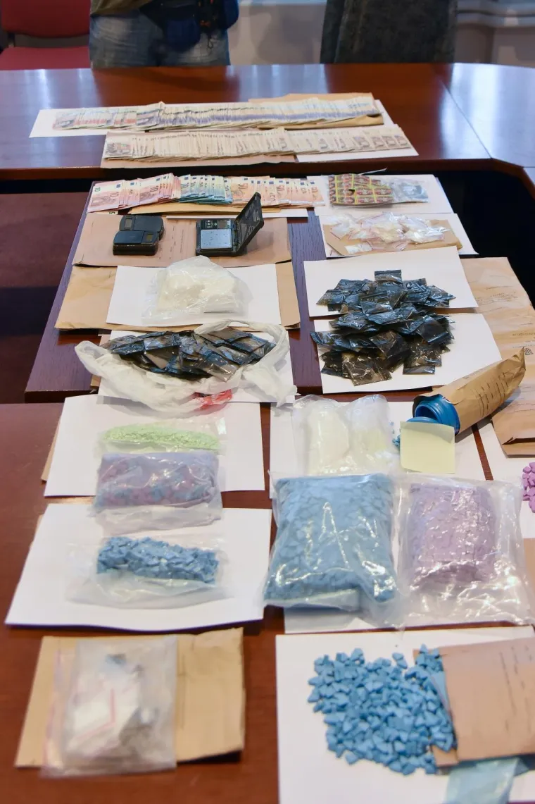 Prodavali je partijanerima u Puli: Britanski dileri pali s drogom vrijednom 1,2 milijuna kuna