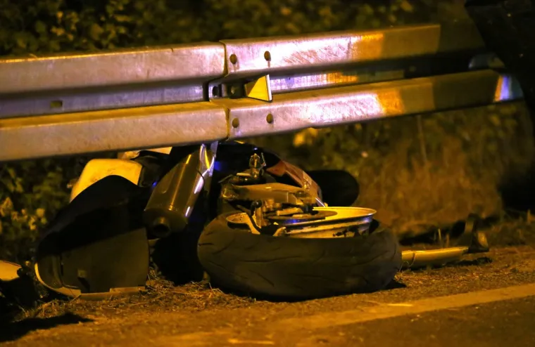 TRAGEDIJA U TURJACIMA: Poginuo motociklist; cesta je bila zatvorena dva sata