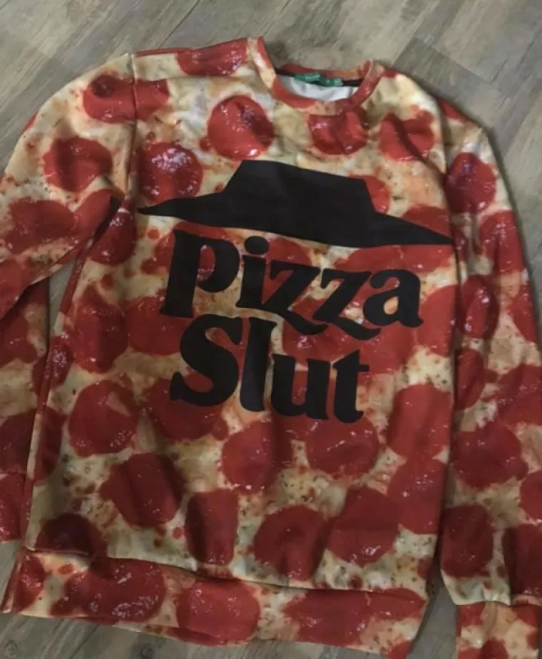 JESU LI IH HTJELI UVRIJEDITI ILI JE RIJEČ O NESLANOJ &Scaron;ALI? Dobili su najgore poklone na svijetu i odlučili ih zadržati