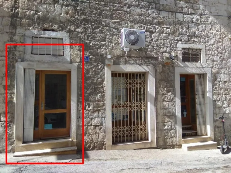 Sinjska 7, Split, poslovni prostor od 18,18 kvadrata, početne mjesečne cijene 1818,00 kuna