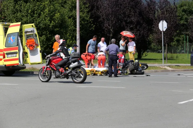 MOTOCIKLIST OZLIJEĐEN U NESREĆI KOD DELNICA: Sudario se na križanju s Dacijom
