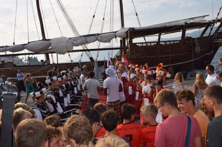 Katar promovira Svjetsko nogometno prvenstvo: U Hrvatskoj je pristao u samo jednoj luci