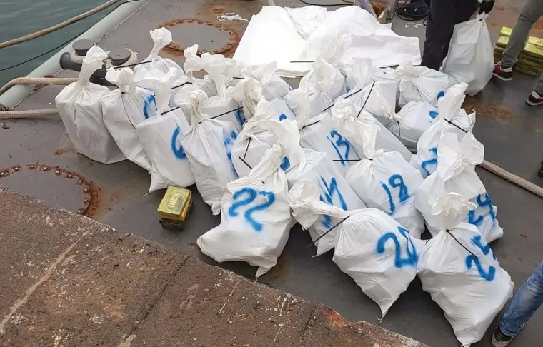 Ovo je jedrilica na kojoj je pronađeno čak 800 kilograma kokaina! Srbi pali s velikom po&scaron;iljkom